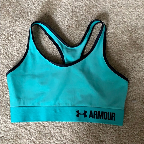 under armour sports bra - Picture 2 of 3